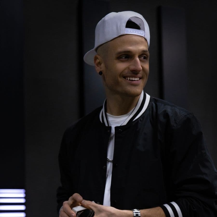 Dustin Tavella